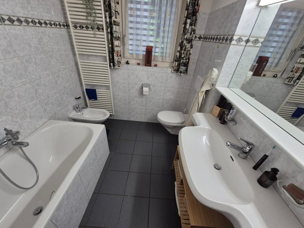Zu vermieten: 4.5-Zimmer-Wohnung mit grossem Sitzplatz an ruhiger Lage 6