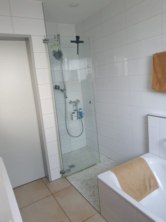 Schöne 4.5 Zimmer Parterrewohnung mit grossem Sitzplatz 12