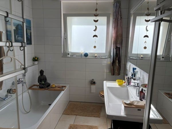 Schöne 4.5 Zimmer Parterrewohnung mit grossem Sitzplatz 11
