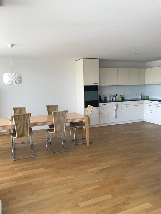 Wohnung mit wunderschöner Aussicht mitten in Frauenfeld 2