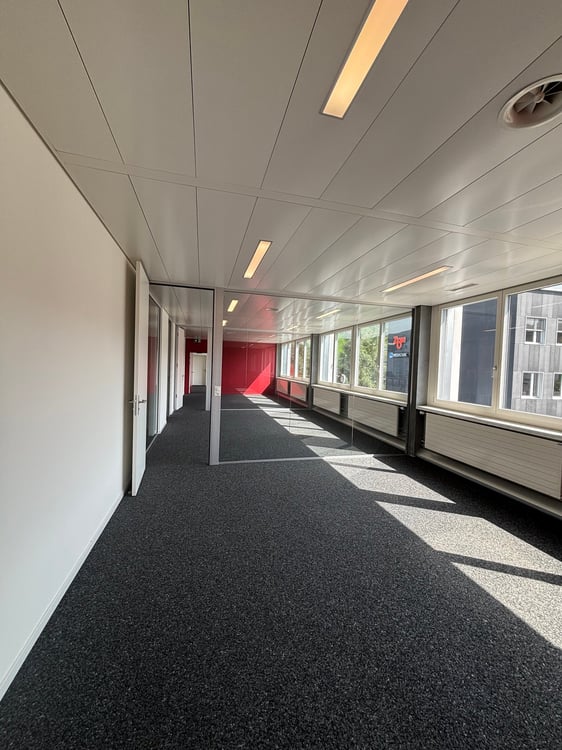 Moderne Bürofläche mit Top-Anbindung – 470.2 m² im Minergie®-Standard 17