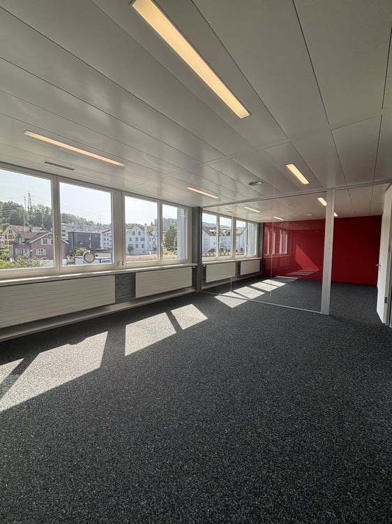 Moderne Bürofläche mit Top-Anbindung 384.2 m² im Minergie-Standard 9