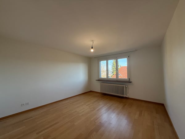 Lichtdurchflutete 1-Zimmerwohnung im Dachstock – Willkommen daheim! 3