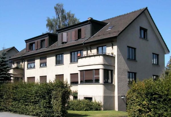 Lichtdurchflutete 1-Zimmerwohnung im Dachstock – Willkommen daheim! 1