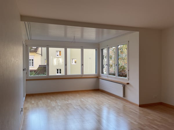 Grosszügige 3-Zimmerwohnung in ruhiger Siedlung Heiligkreuz 2