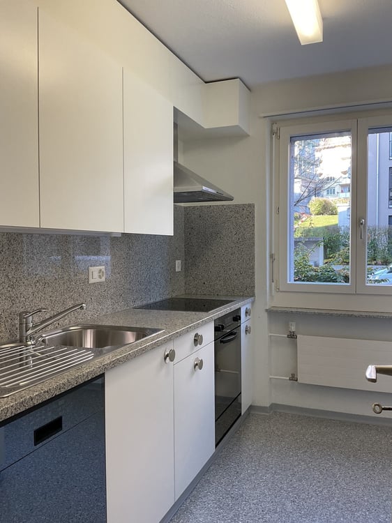 Grosszügige 3-Zimmerwohnung in ruhiger Siedlung Heiligkreuz 4