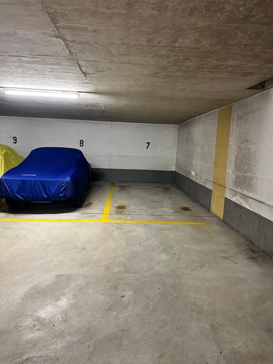 Einstellplatz nähe Bahnhof Oerlikon 6