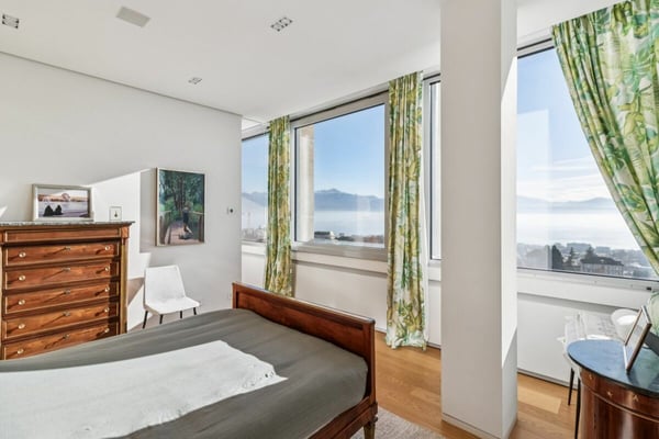 Vivre au sommet de la Tour Bel-Air 12