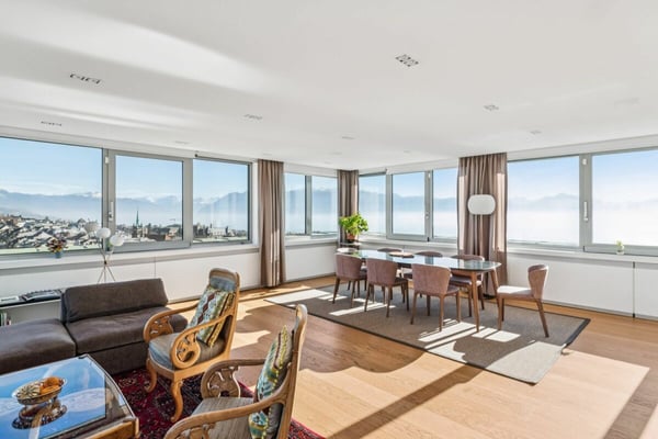 Vivre au sommet de la Tour Bel-Air 6