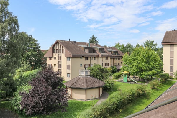 Einstellhallenplatz zu vermieten 17