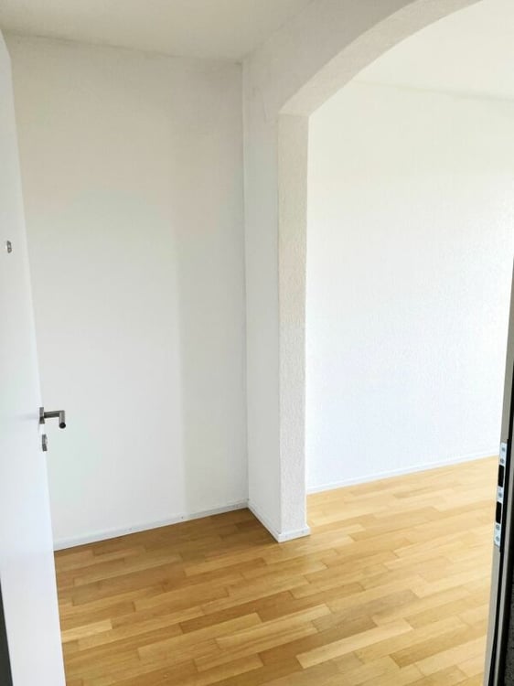 helle 1-Zimmer-Wohnung ideal für Pendler zu mieten 5