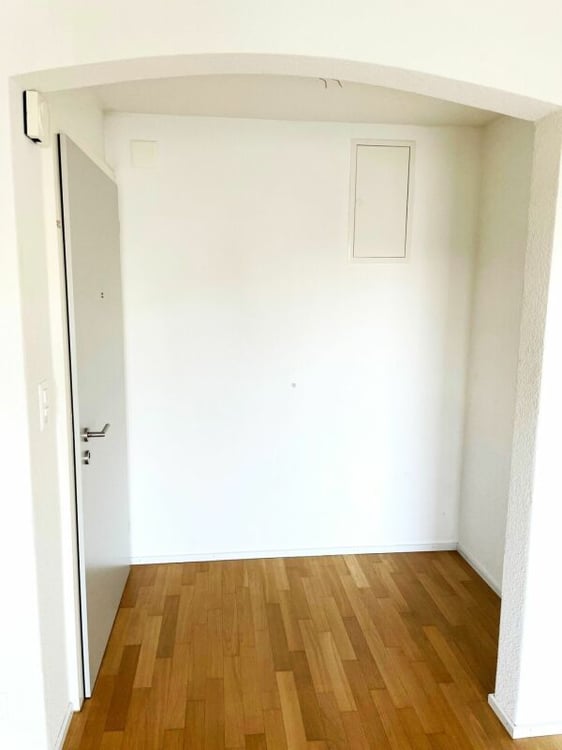 helle 1-Zimmer-Wohnung ideal für Pendler zu mieten 4