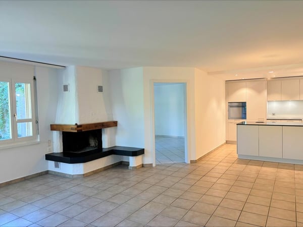 Grosszügiges 3.5-Zimmer-Einfamilienhaus mit 2.5-Zimmer-Einliegerwohnung, riesiger Garage und sonniger Gartenanlage 19