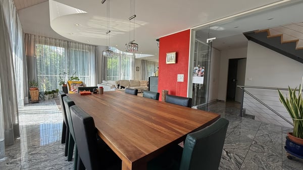 Grosszügiges 10-Zimmer-Einfamilienhaus in ruhiger Lage in Glattfelden 5