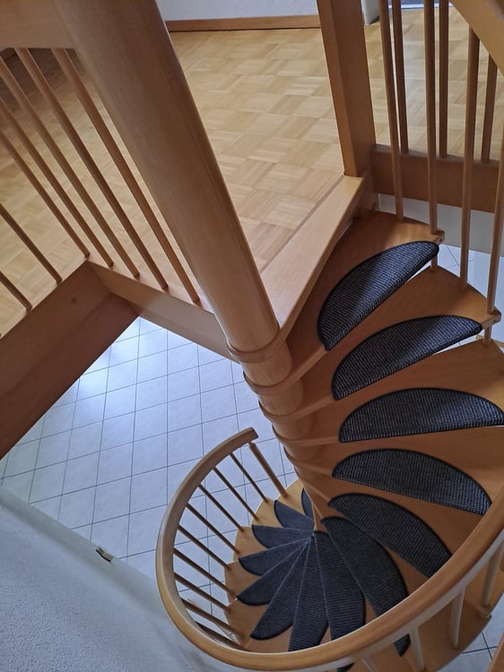 Moderne 1.5-Zimmer-Dachwohnung mit Balkon und Garage in Eschlikon 9