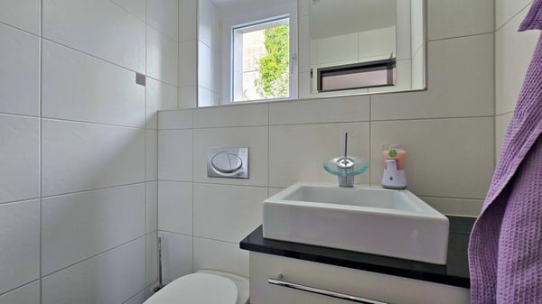 Modernes Einfamilienhaus mit viel Wohnraum und Weitsicht 14
