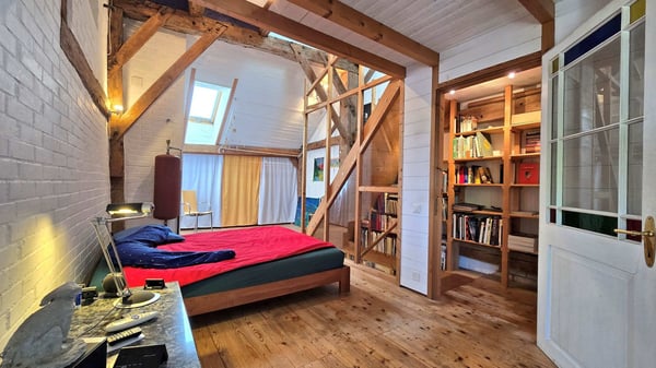 Neu aufgebauter Flarzhausteil mit Atelier-/Loftbereich 10