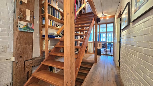Neu aufgebauter Flarzhausteil mit Atelier-/Loftbereich 9
