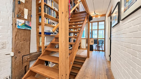 Neu aufgebauter Flarzhausteil mit Atelier-/Loftbereich 9
