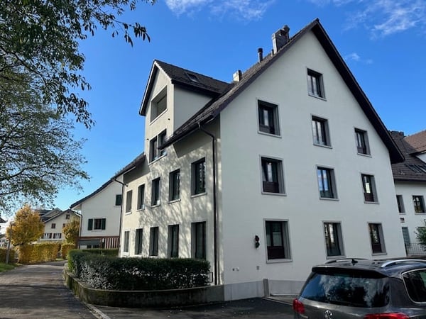 attraktive 1 1/2-Zimmer-Wohnung an zentraler und sonniger Wohnlage 2