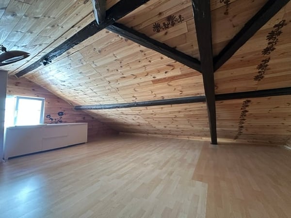 6 1/2-Zimmer-Reihen-Eck-Wohnhaus mit Garten an ruhiger und zentraler Wohnlage 15