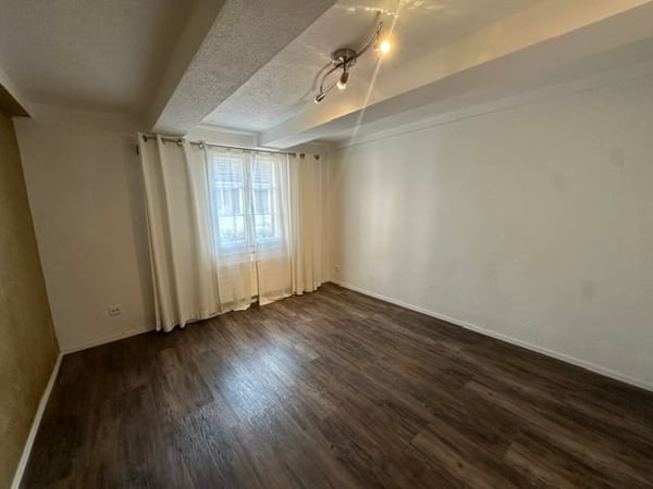 6 1/2-Zimmer-Reihen-Eck-Wohnhaus mit Garten an ruhiger und zentraler Wohnlage 7