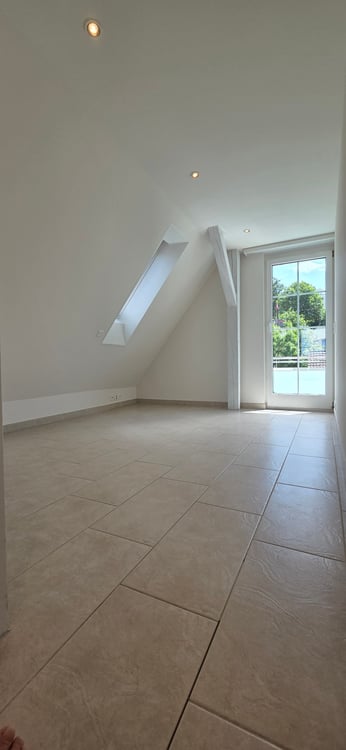 Maisonette mit Seesicht, privatem Garten und einzigartigem Wohnatelier inkl. Garage 10