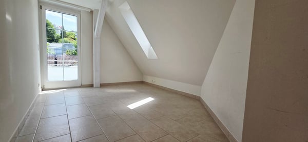 Maisonette mit Seesicht, privatem Garten und einzigartigem Wohnatelier inkl. Garage 7