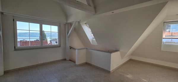 Maisonette mit Seesicht, privatem Garten und einzigartigem Wohnatelier inkl. Garage 15