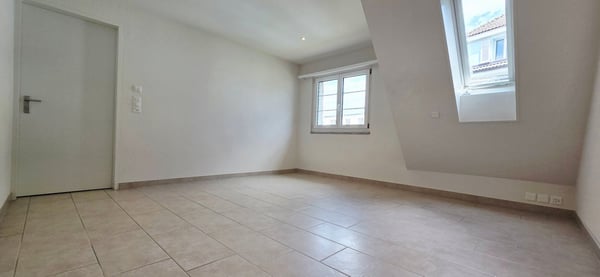 Maisonette mit Seesicht, privatem Garten und einzigartigem Wohnatelier inkl. Garage 21