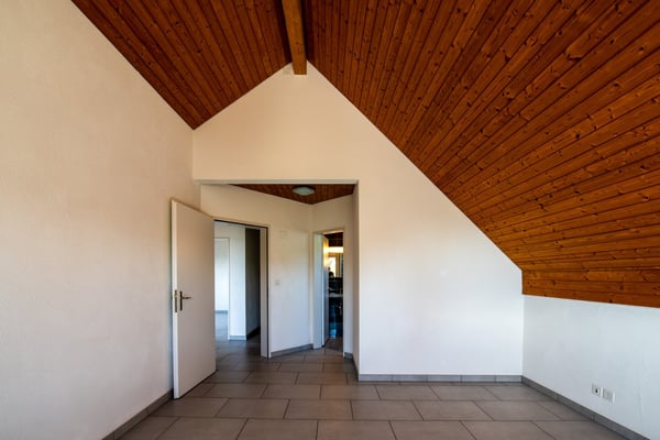 Exklusive 6.5-Zimmer-Dachwohnung mit traumhafter Aussicht im Hirzel 6