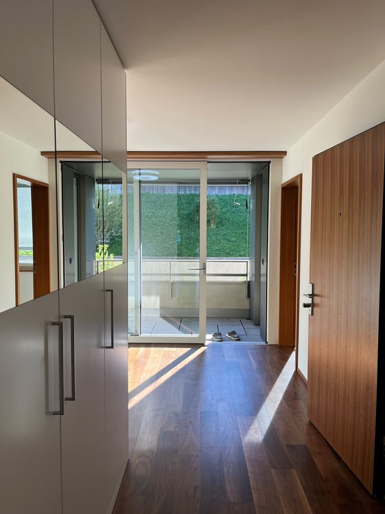 Helle 4.5-Zimmer-Wohnung mit Seesicht an der Seestrasse in Horgen 26