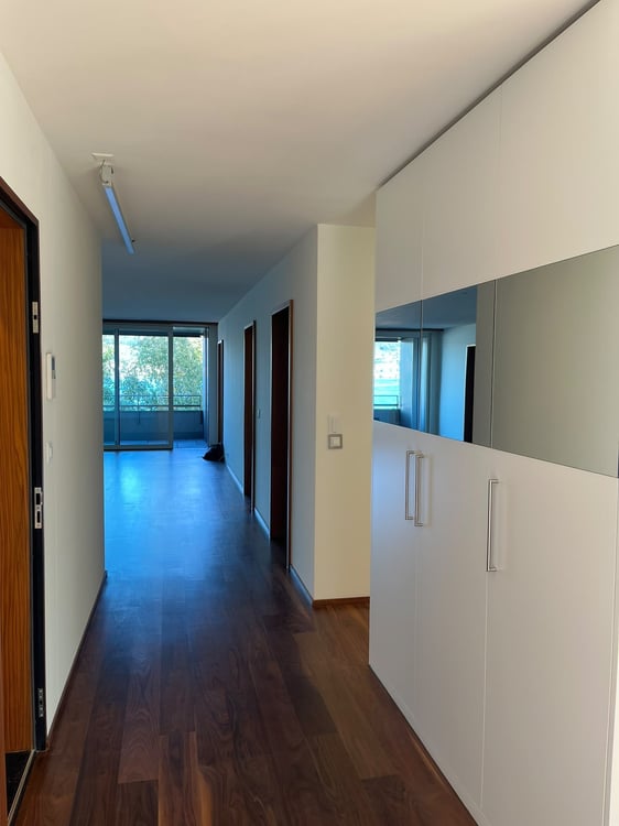 Helle 4.5-Zimmer-Wohnung mit Seesicht an der Seestrasse in Horgen 31