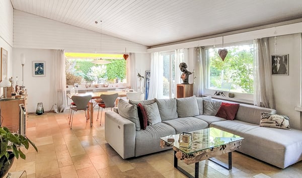 Tolles Einfamilienhaus mit grossem Grundstück 3