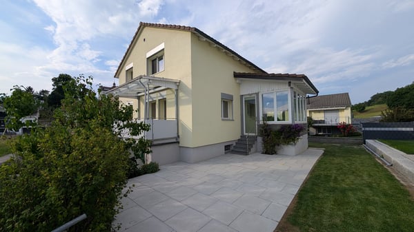 Charmantes renoviertes Einfamilienhaus in ruhiger Lage 1