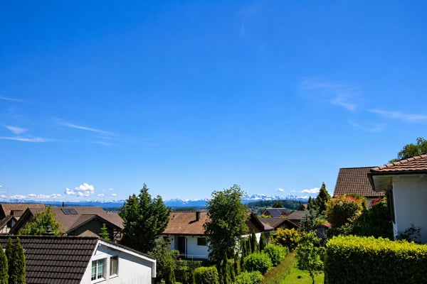 Attraktives 5½-Zimmer Einfamilienhaus mit Garage im steuergünstigen Neerach 1