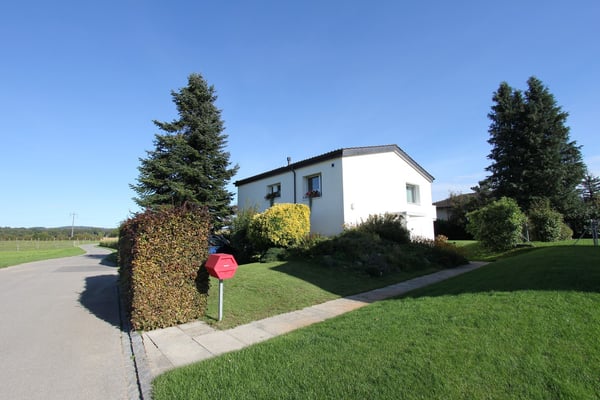 Gepflegtes Einfamilienhaus an toller Lage 1
