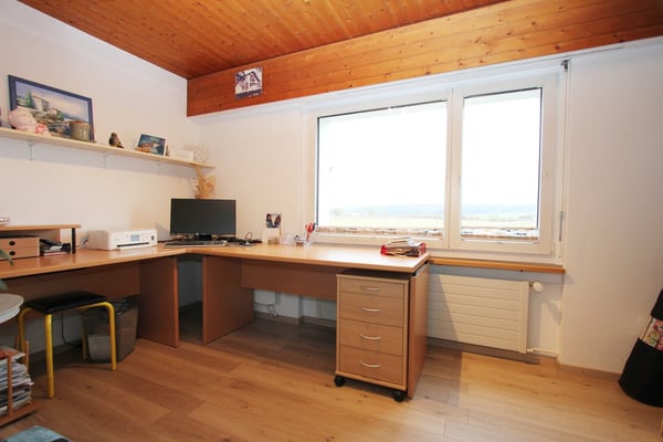 Gepflegtes Einfamilienhaus an toller Lage 8