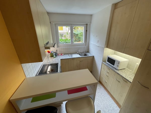 möblierte 2 Zimmer Wohnung, zentral und ruhig gelegen 1