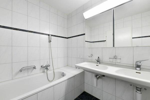 Gepflegte 4.5-Zi. Eigentumswohnung an idealer Lage mit grossem Balkon 8