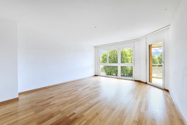 Gepflegte 4.5-Zi. Eigentumswohnung an idealer Lage mit grossem Balkon 11