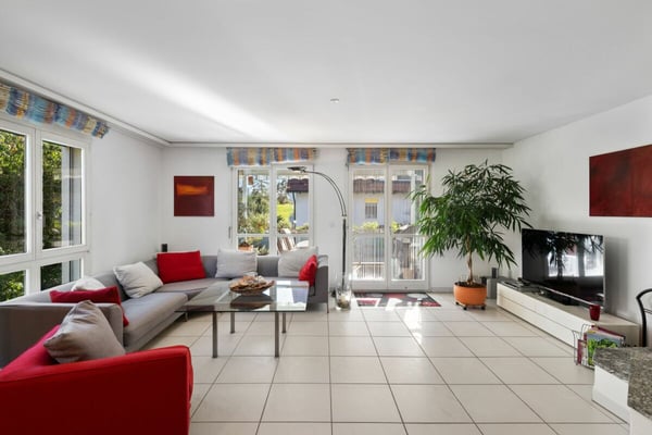 5.5-Zimmer Dreigeschoss-Maisonettewohnung an ruhiger, familienfreundlicher Lage in Gossau ZH 2