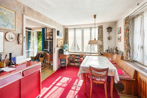 Mehrfamilienhaus mit Nebengebäude und Garten im Zentrum von Pfäffikon 9