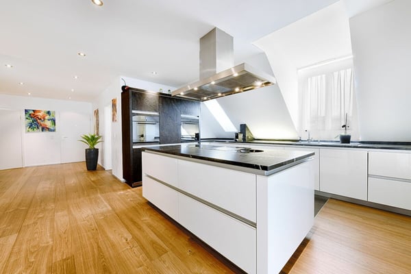 Exklusive 4.5-Zimmer Dach-Maisonette in Aathal-Seegräben 6
