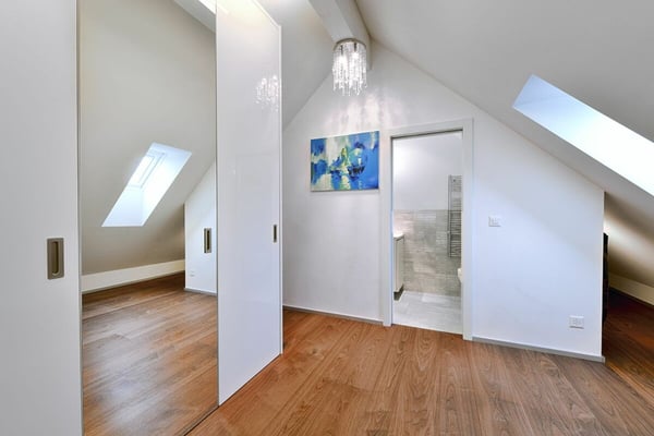 Exklusive 4.5-Zimmer Dach-Maisonette in Aathal-Seegräben 16
