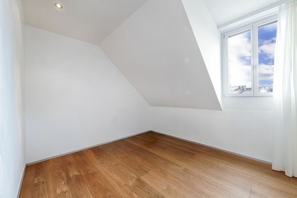 Exklusive 4.5-Zimmer Dach-Maisonette in Aathal-Seegräben 13