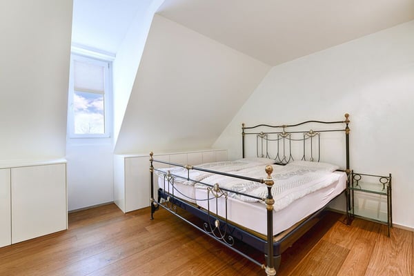 Exklusive 4.5-Zimmer Dach-Maisonette in Aathal-Seegräben 10