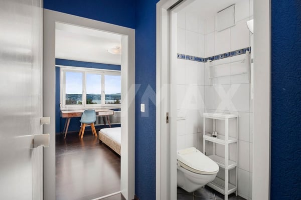 Schöne 4-Zimmer Wohnung mit wundervollem Blick auf den Zürichsee 10