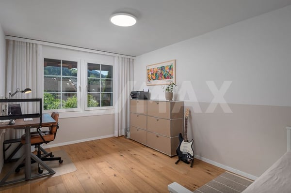 Grosszügige 3.5-Zimmer Wohnung in steuergünstiger Gemeinde 7