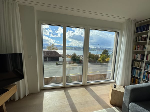 Moderne 1.5-Zimmer-Wohnung mit Blick auf den See- und in die Berge 19